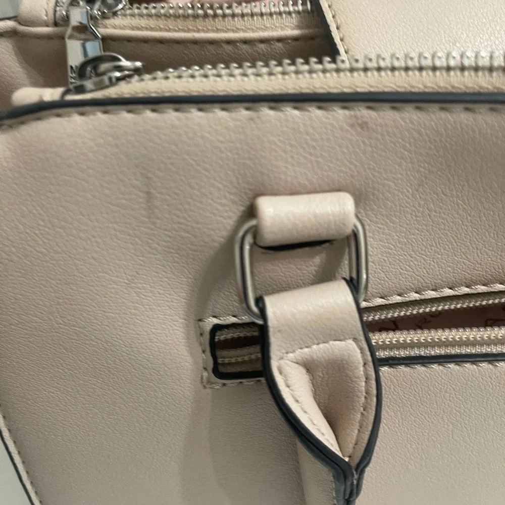 Marc New York Handbag 3 in 1 (handbag, crossbody and wristlet) - Picture 15 of 16